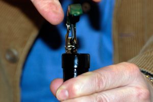 Jak podłączyć kroplówkę do wenflonu psu?