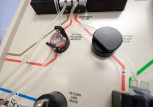 Jak podłączyć czujnik ruchu PIR? Schemat