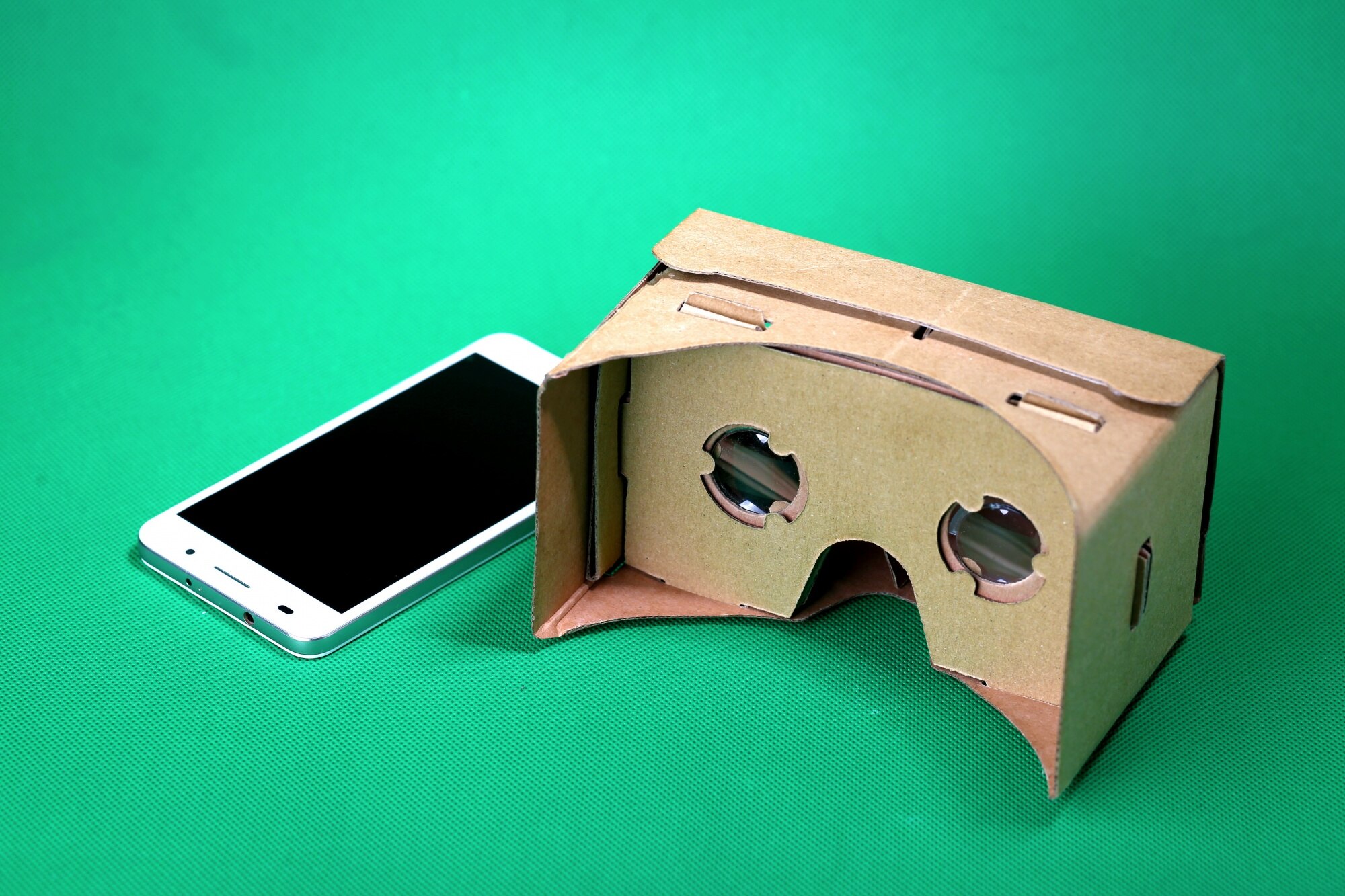 okulary wirtualnej rzeczywistości