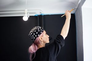 Jak podłączyć plafon LED? Z pilotem