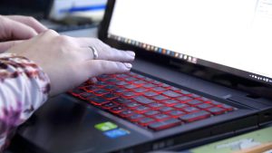Narzędzie xev – testowanie klawiszy i zdarzeń w systemie Linux