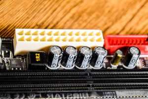 Płytka elektroniczna z elementami elektrycznymi Elektronika sprzętu komputerowego