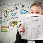 Szokowana dziewczyna.