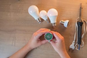 Odzyskiwanie rozdzielenia diody w lampie energooszczędnej w lampie LED