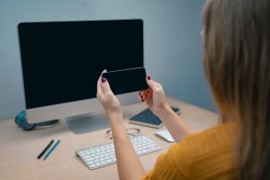 Jak zduplikować ekran iPhone’a na komputerze PC? Instrukcja