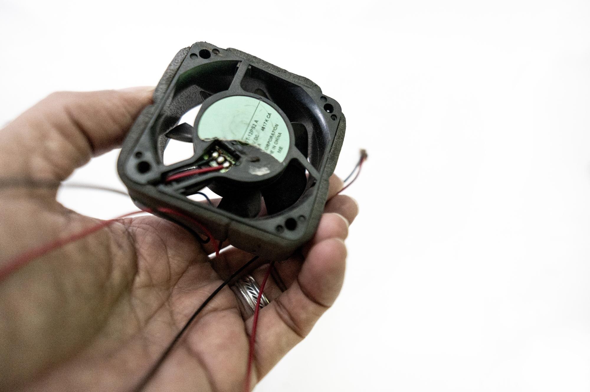 Projektor wideo i multimedialny otwarty do konserwacji z lampą LED