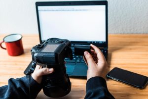 Jak podłączyć aparat Canon do komputera?