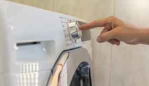 Jak podłączyć podgrzewacz wody? Schemat, elektryczny, gazowy, do kranu, do prysznica