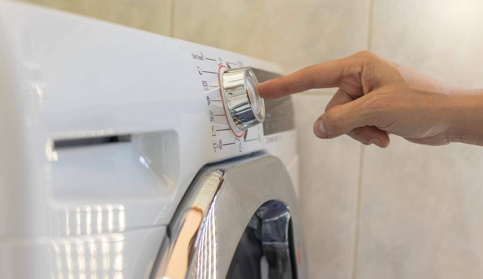 Przycisk zatrzymania ręcznego pralki