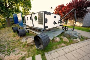 Wystawa księżycowego łazika w obserwatorium