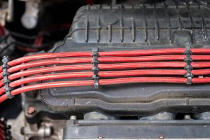 Drut w samochodzie silnikowym