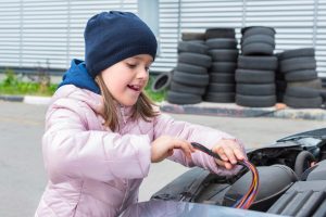 Jak podłączyć akumulator do samochodu dla dzieci?