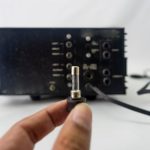 Profesjonalny sprzęt dźwiękowy z echo z opóźnieniem i więcej