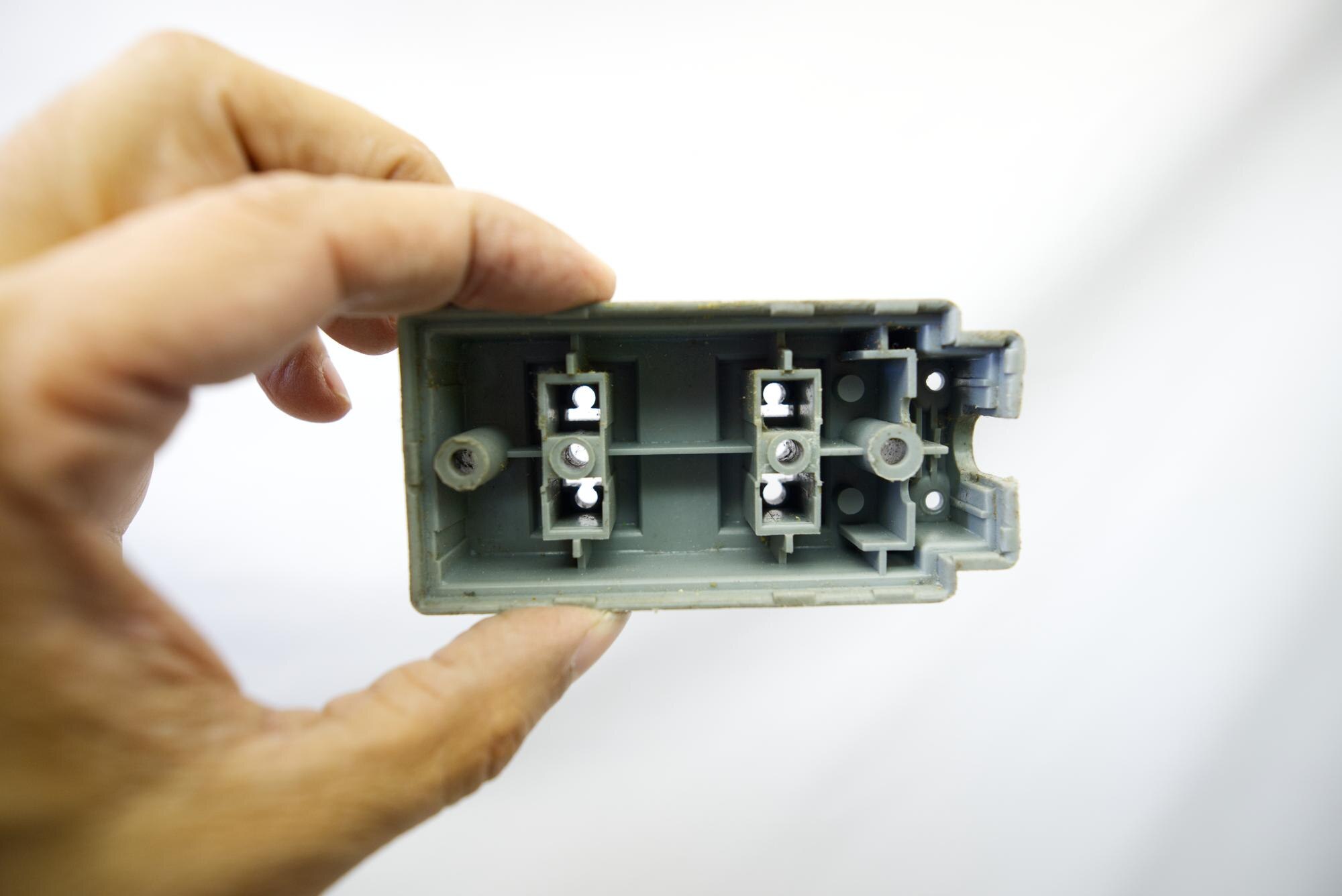 Gniazdko elektryczne na dwie wtyczki