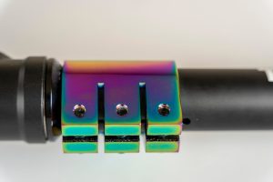 Szczegóły hulajnogi wyczynowej zacisk kierownicy