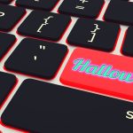 Przycisk z tekstem Halloween klawiatury laptopa. Renderowania 3d