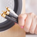 Zbliżenie pracowniany monitoru mówca