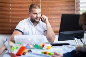 Granie na czekanie – jak włączyć lub wyłączyć usługę u operatora?