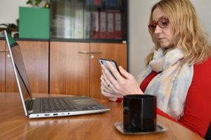 Hakerzy i wiadomość o Tupacu – fake newsy w sieci