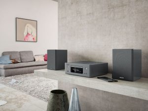 Odtwarzacz CD w nowoczesnym zestawie stereo – czy warto i jak dobrać go do wzmacniacza?