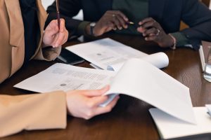 Firma na sprzedaż – jak rozpoznać dobrą okazję inwestycyjną? 7 rzeczy, na które warto zwrócić uwagę